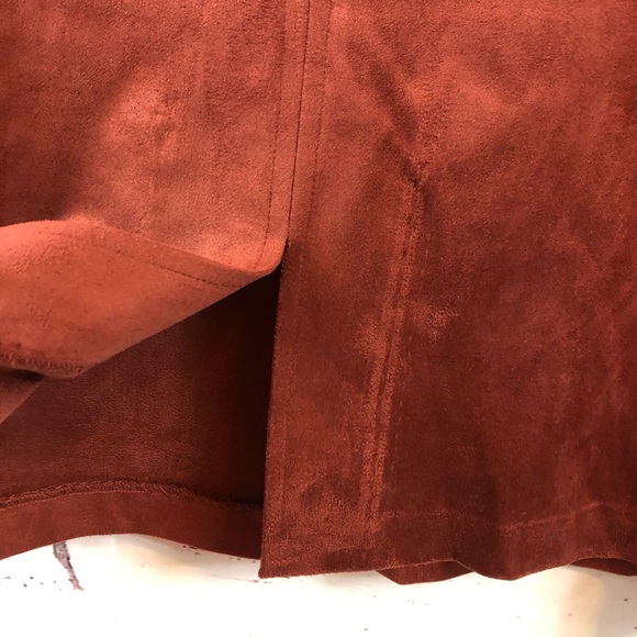 NEIMAN MARCUS Plus Size Faux Suede Skirt, NWT - Picture 6 of 6